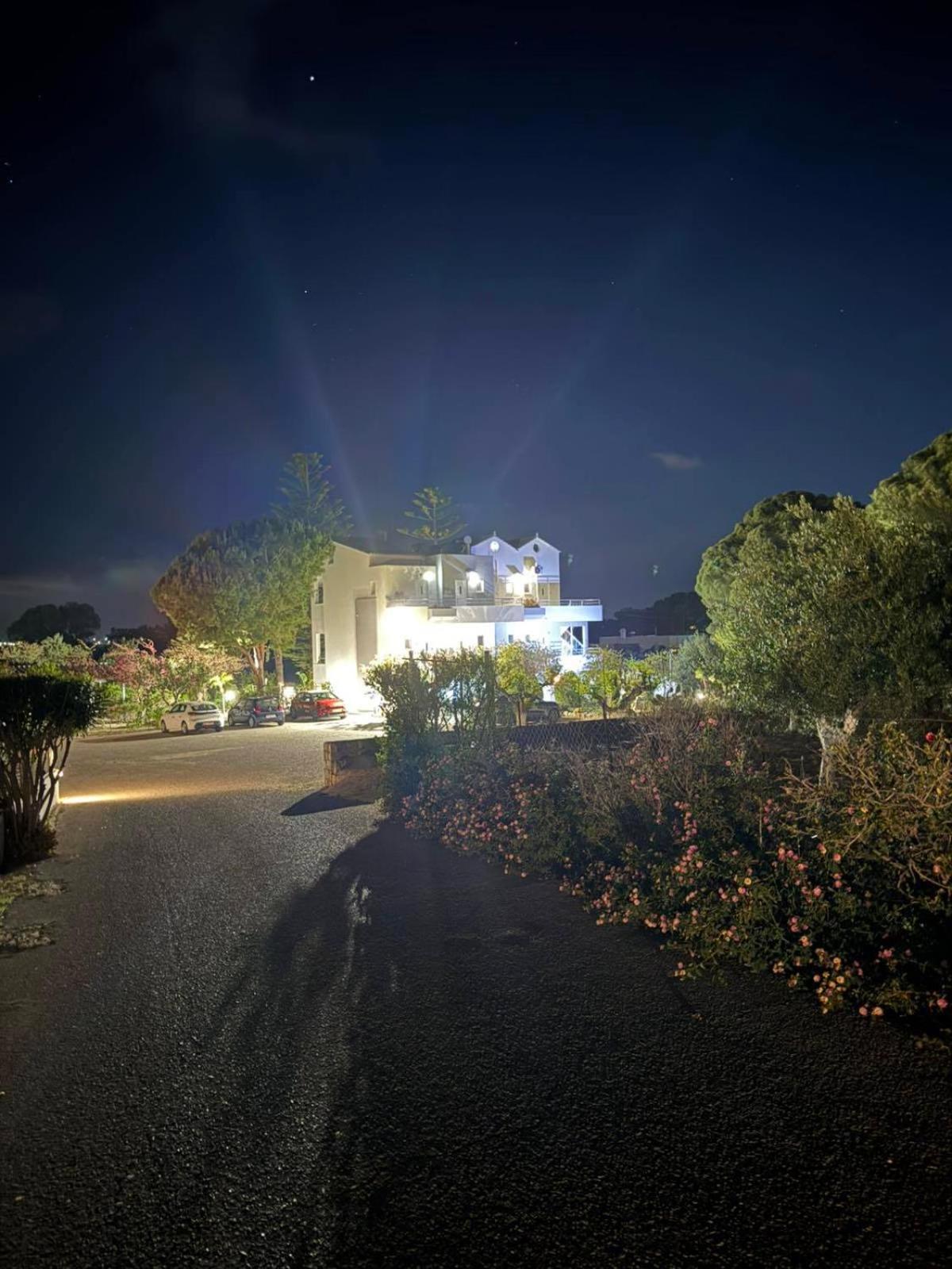 George Beach Studios Pefki  Exterior photo
